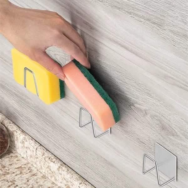 Supplier installation/use example showing cleaning pads; pads and room fittings are excluded.