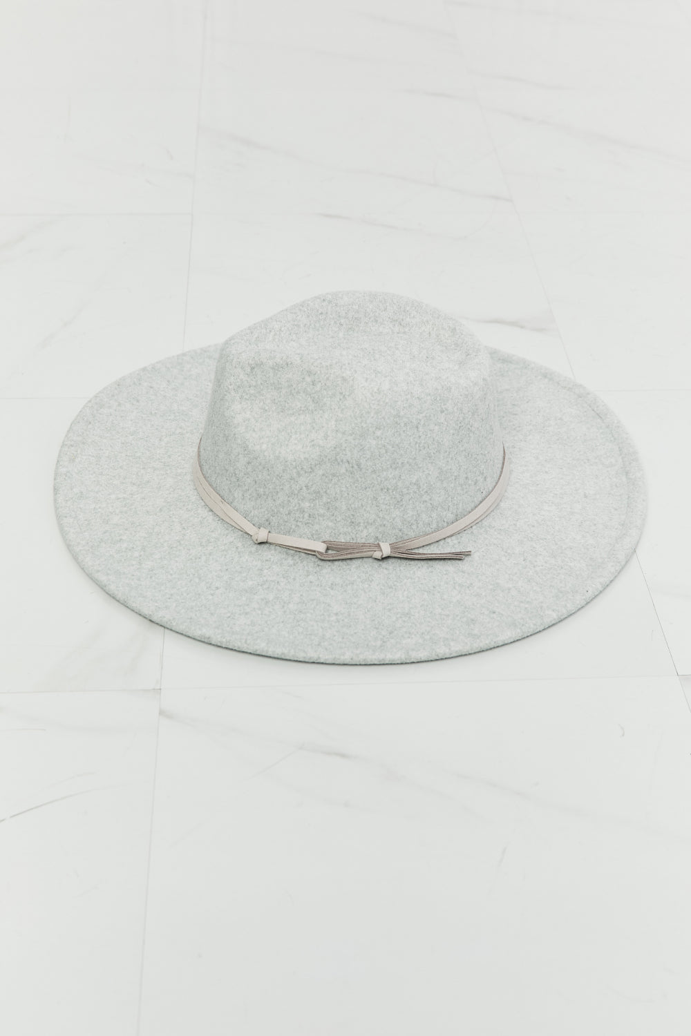 Fame light-gray fedora hat with knot band — front view
