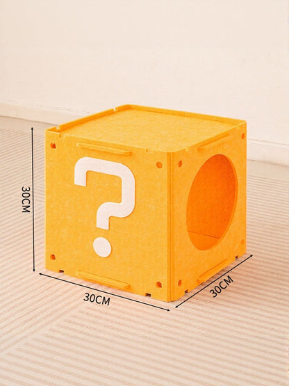 Gold 2 cube with question-mark design and 30 cm measurement labels