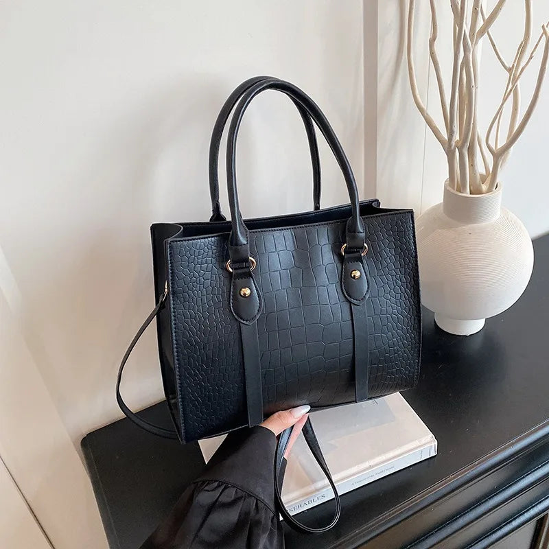 Women's Handbag — Style 3 — view 3