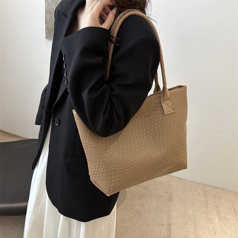 Women's Handbag — view 4