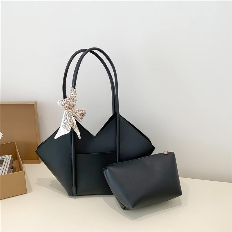 Women's Shoulder Bag — Style 2