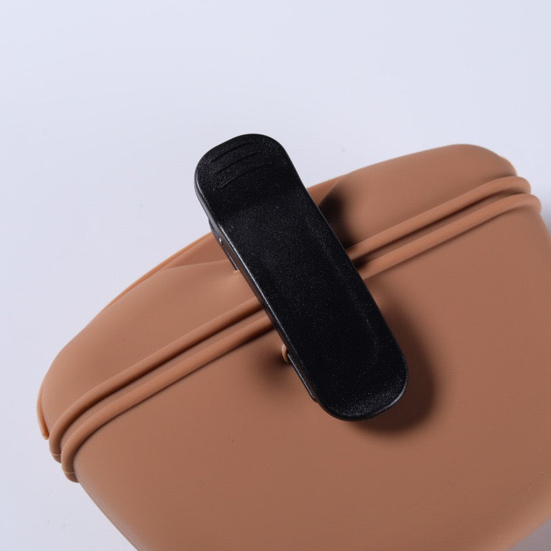 Rear clip on the Brown dog training treat pouch