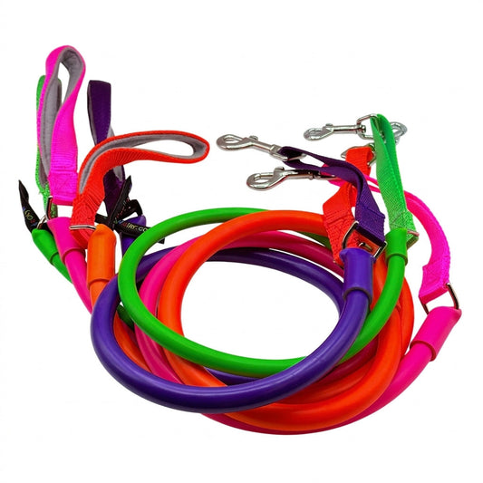 WUNDERleash color options displayed together; each selected product variant is one dog leash.