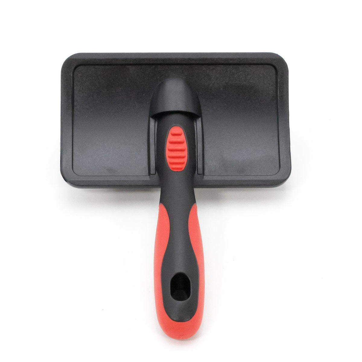 Angled view of the Jeffers Medium black-and-red slicker brush.